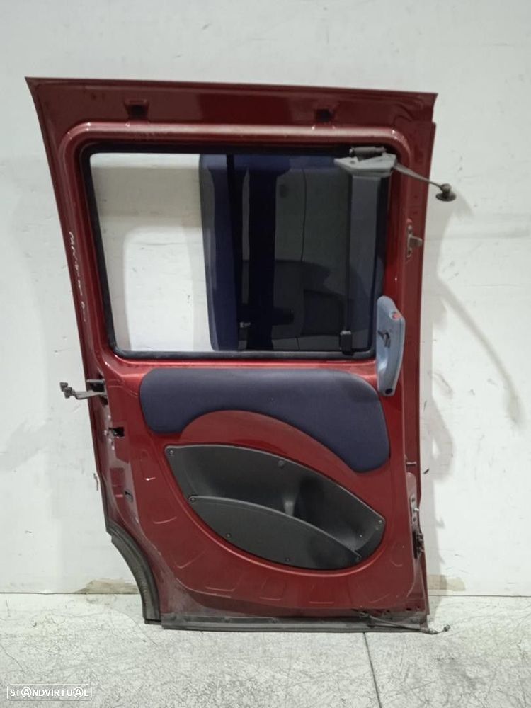 PORTA LATERAL DESLIZANTE ESQUERDA FIAT DOBLO LIMUSINA 2005 - 1
