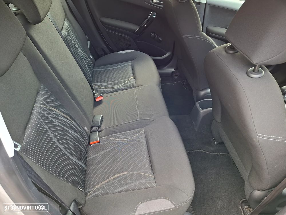 Peugeot 208 82 VTI Style - 22