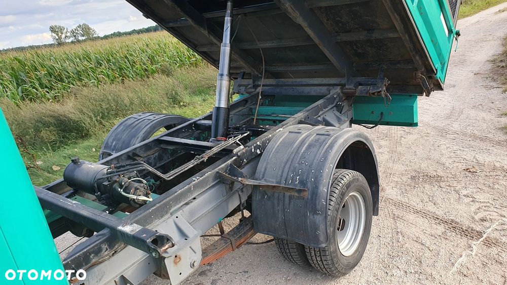 Mercedes-Benz 410 - 22