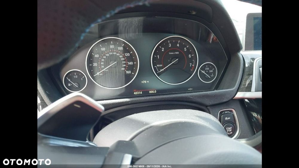 BMW Seria 3 330i xDrive M Sport - 10