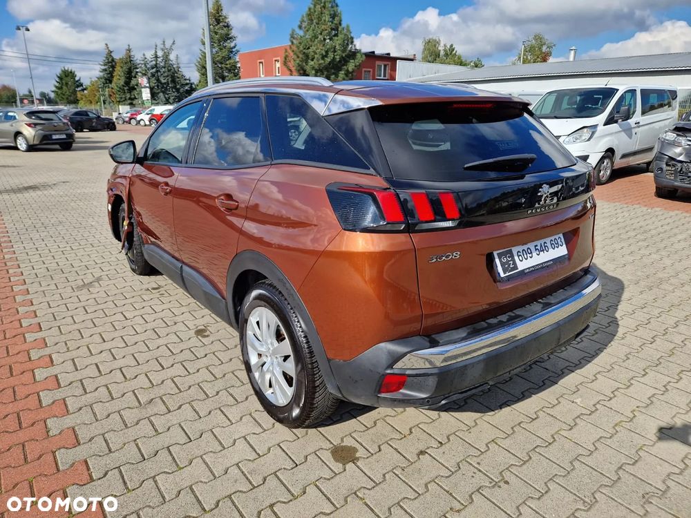Peugeot 3008 1.2 PureTech Active S&S EAT6 - 4