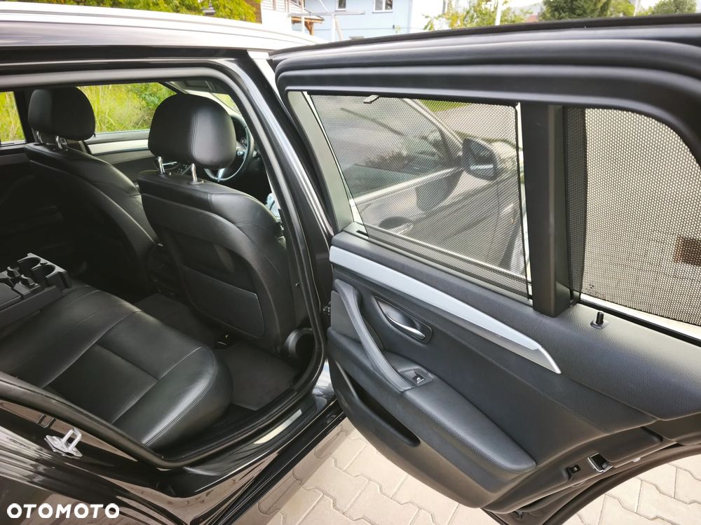 BMW Seria 5 520d Luxury Line - 21
