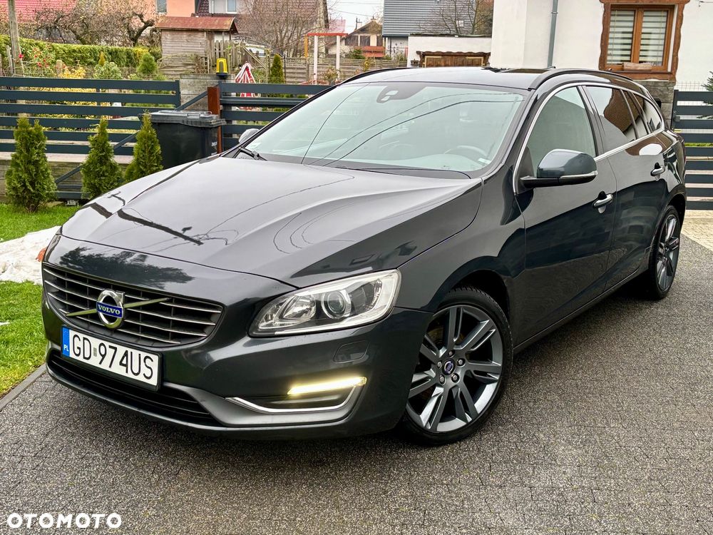 Volvo V60 D3 Summum - 2