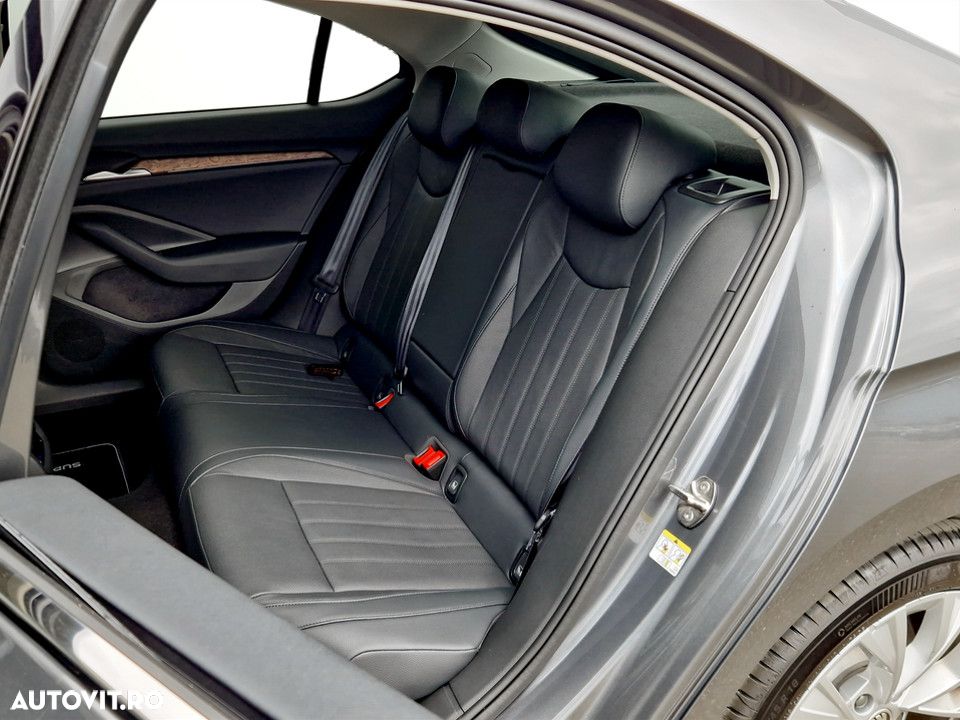 Skoda Superb 2.0 TSI 265 CP 4x4 DSG Laurin & Klement - 16