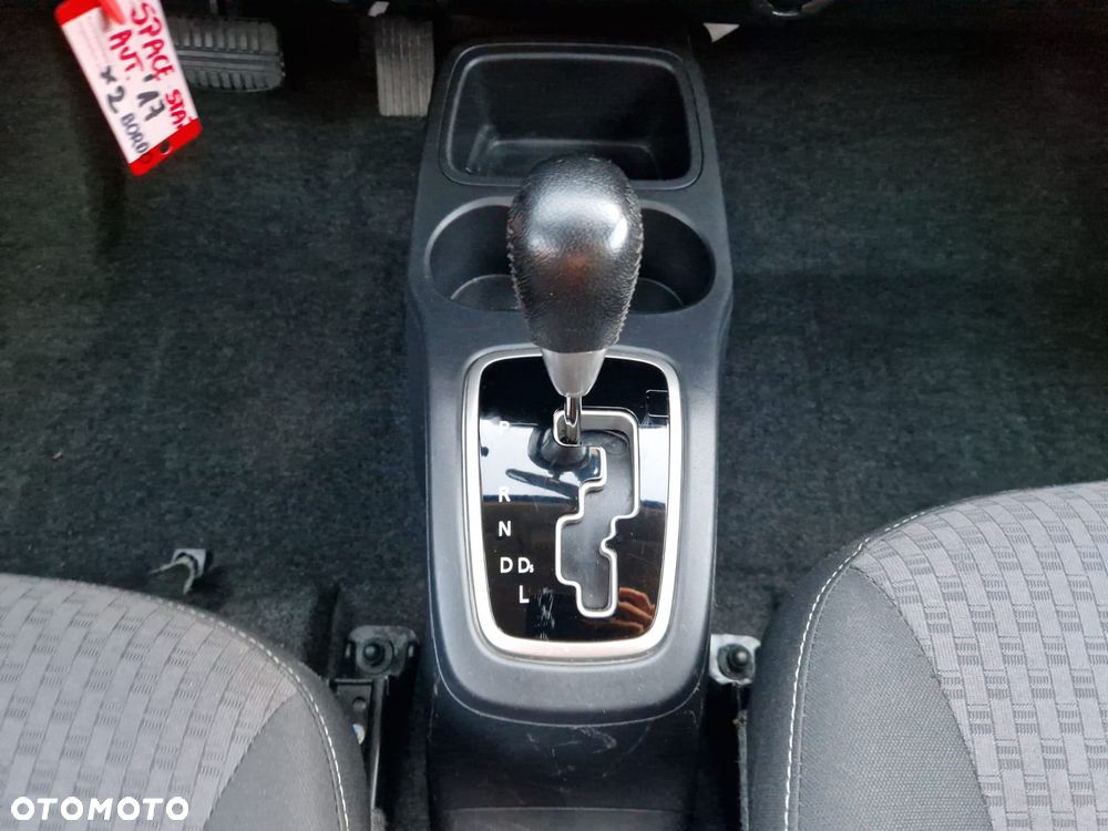 Mitsubishi Space Star 1.2 Clear Tec CVT Active+ - 21