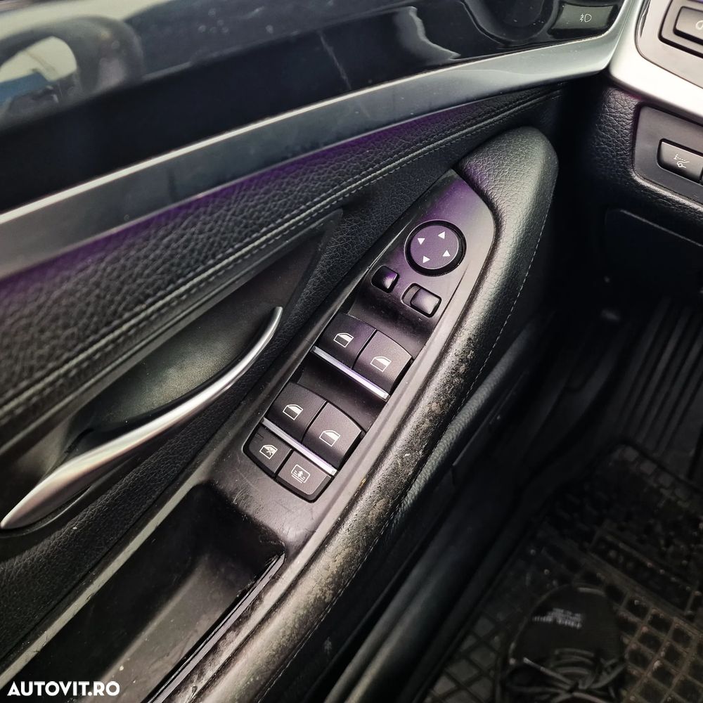 BMW Seria 5 520d Luxury Line - 24