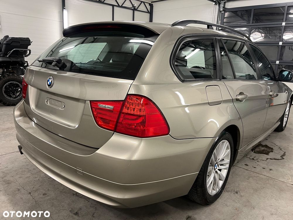 BMW Seria 3 318d DPF Edition Sport - 18