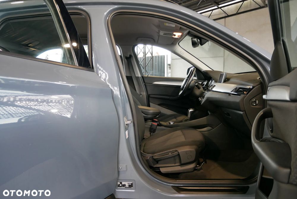 BMW X1 sDrive18i Business Edition - 9