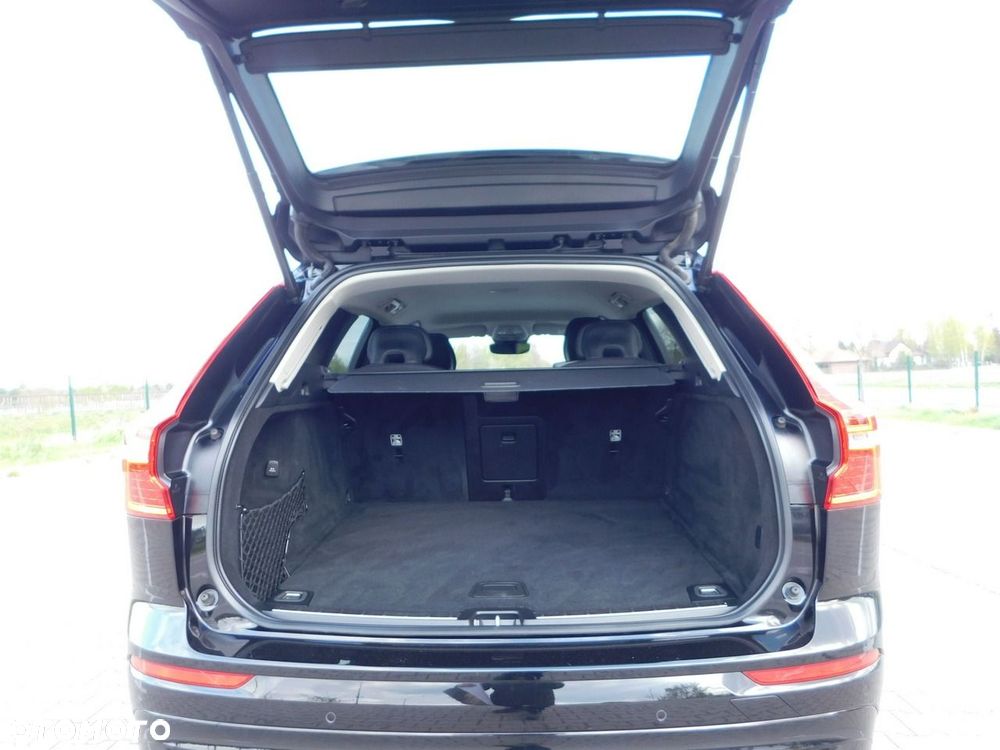 Volvo XC 60 B4 D Momentum Pro - 8