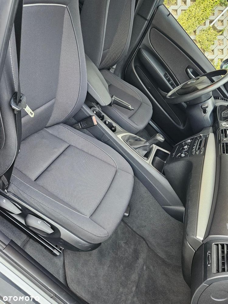 BMW Seria 1 - 17