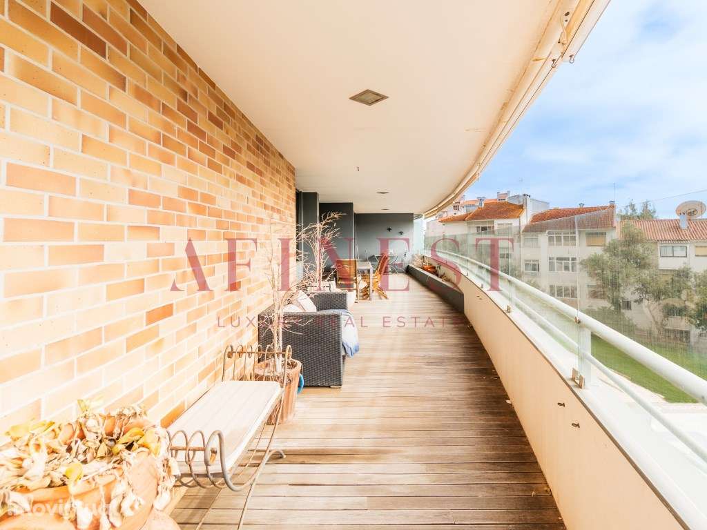 Apartamento T3 com Terraço e Excelente Exposição Solar em Cascais - Grande imagem: 4/56