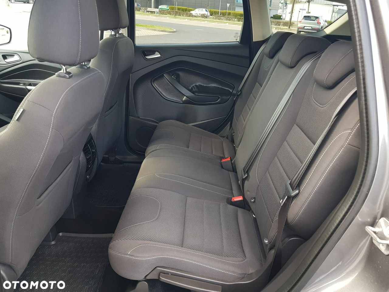 Ford Kuga 2.0 TDCi 2x4 SYNC - 11