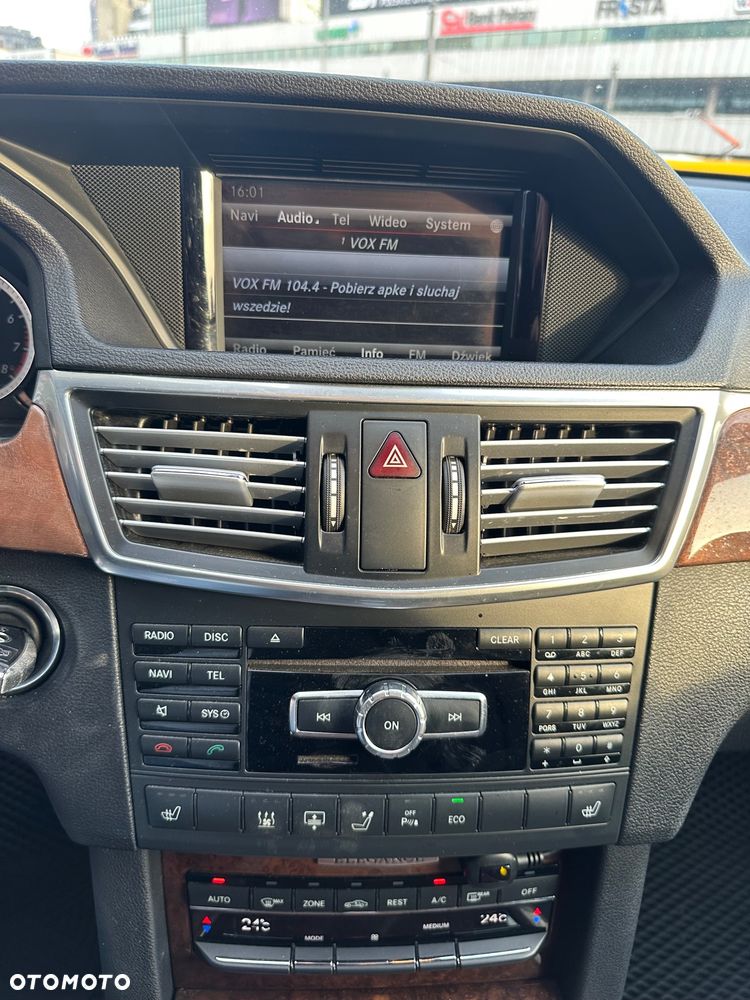 Mercedes-Benz Klasa E 250 CGI BlueEFFICIENCY 7G-TRONIC Elegance - 6