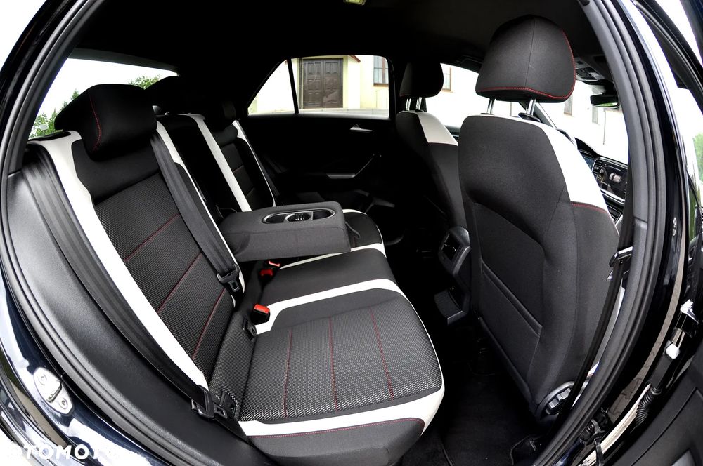 Volkswagen T-Roc 1.5 TSI OPF R-Line - 24