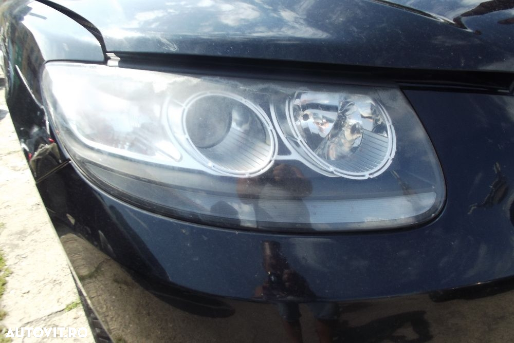 Far Hyundai Santa Fe 2 an 2006-2012 faruri stanga dreapta dezmembrez - 2