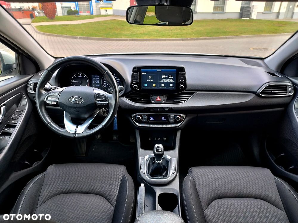 Hyundai i30 1.6 D Comfort - 18