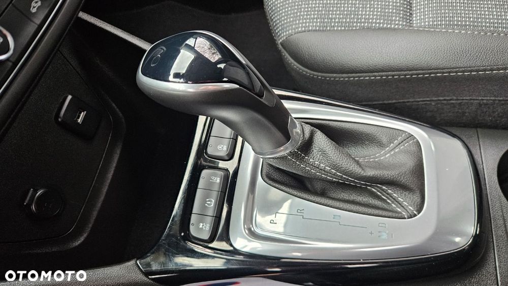 Opel Crossland 1.2 Automatik Business Edition - 28