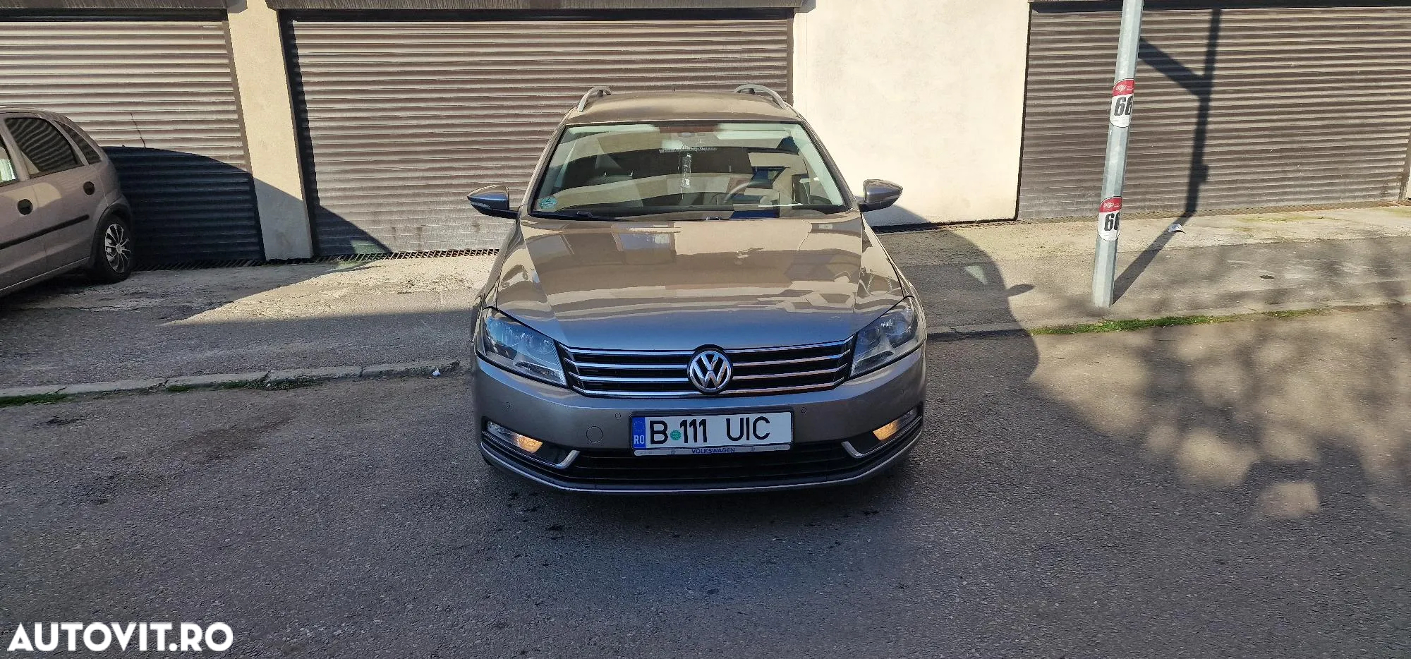 Volkswagen Passat - 4