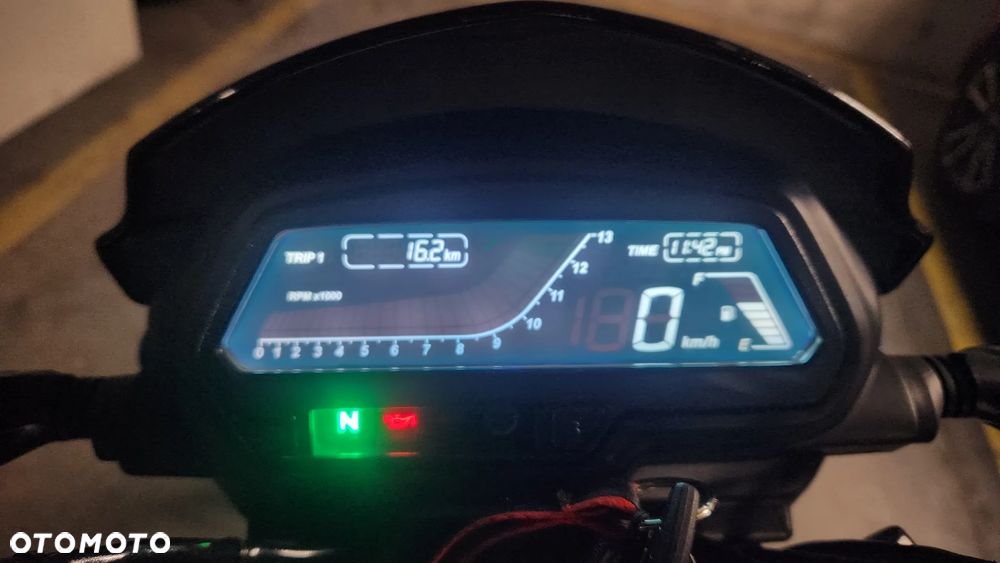 Bajaj Dominar 400 - 5