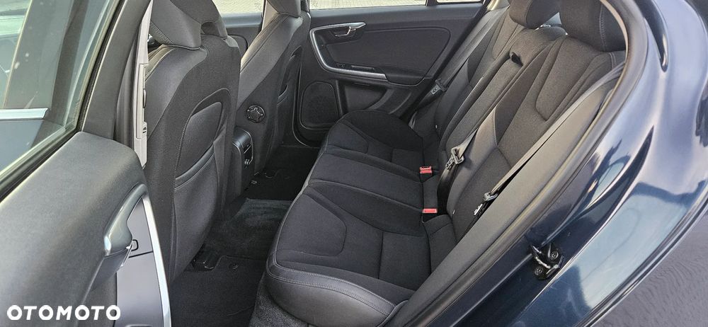 Volvo S60 D3 Edition Pro - 9