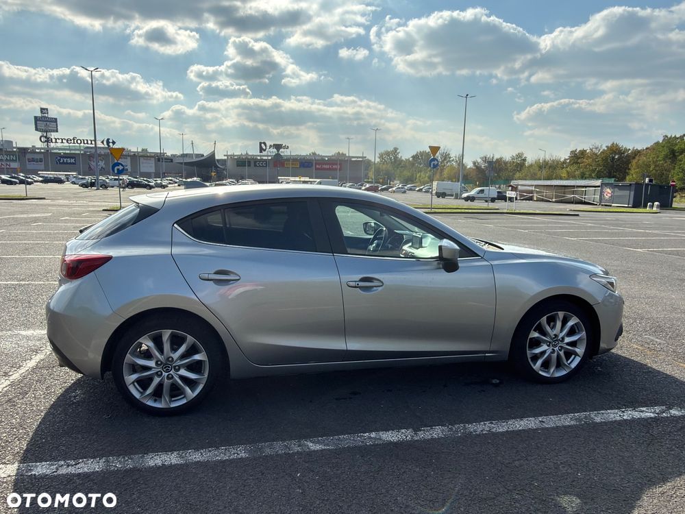 Mazda 3 - 5