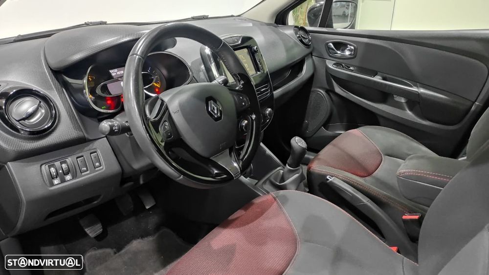 Renault Clio Sport Tourer 1.5 dCi Dynamique S - 17