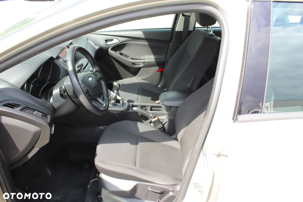 Ford Focus 1.6 TDCi ECOnetic 88g Start-Stopp-System Titanium - 20
