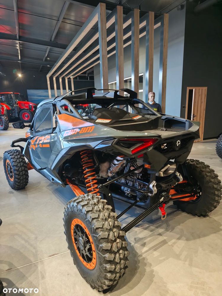 Can-Am Maverick - 5