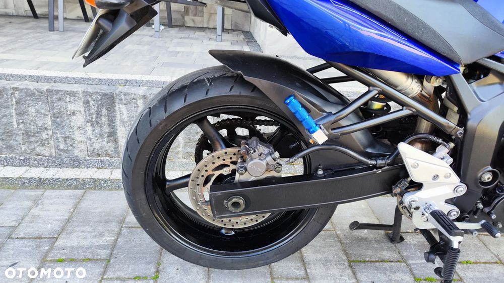 Yamaha FZ6 - 20