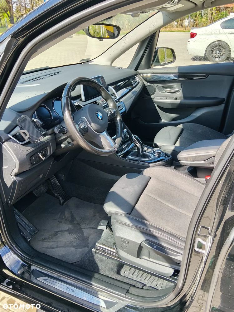 BMW Seria 2 218i - 3