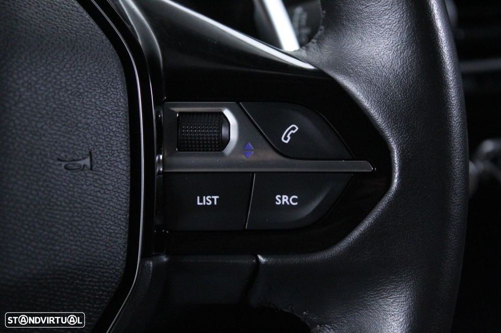 Peugeot 208 1.2 PureTech Allure EAT8 - 23