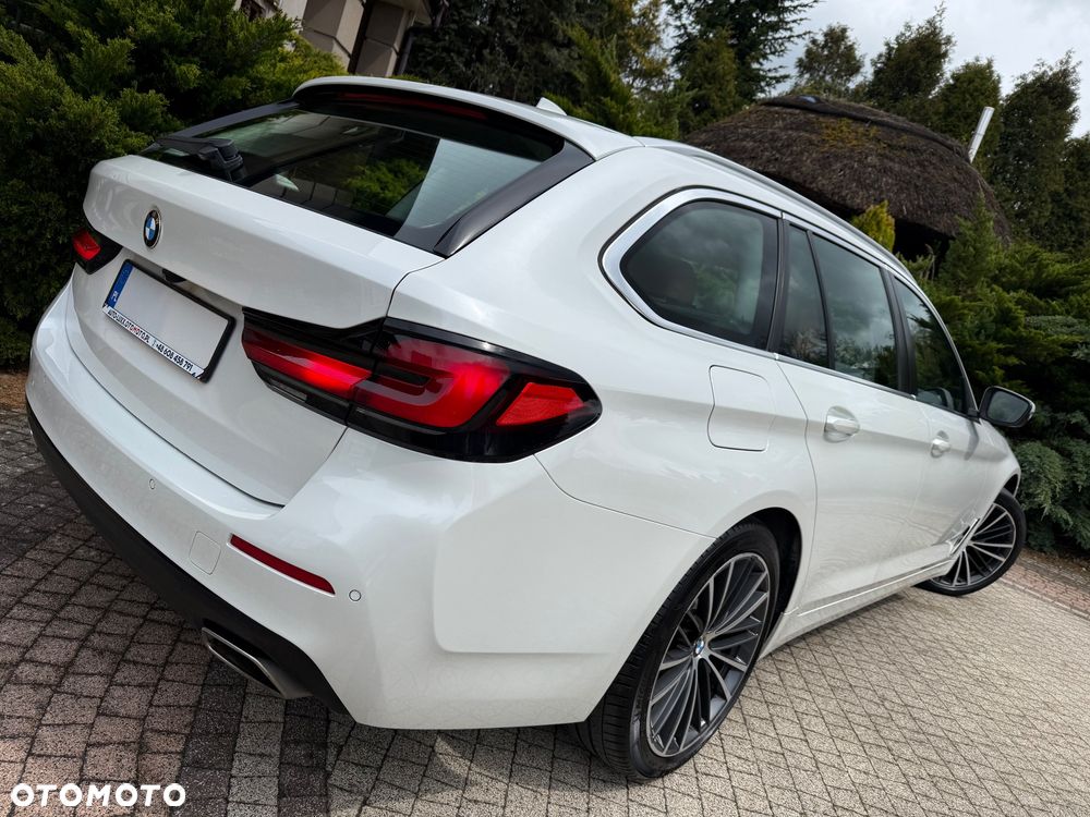 BMW Seria 5 520d M Sport Edition - 11