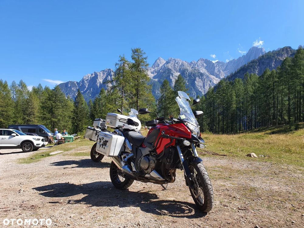 Honda VFR - 8