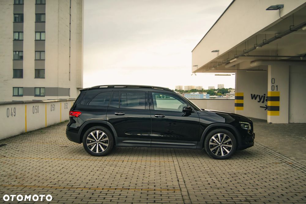 Mercedes-Benz GLB - 8