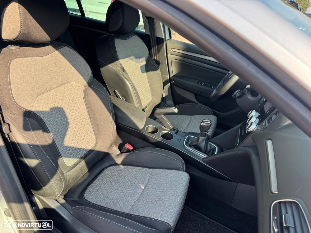 Renault Mégane Sport Tourer 1.5 Blue dCi Limited J17 - 15