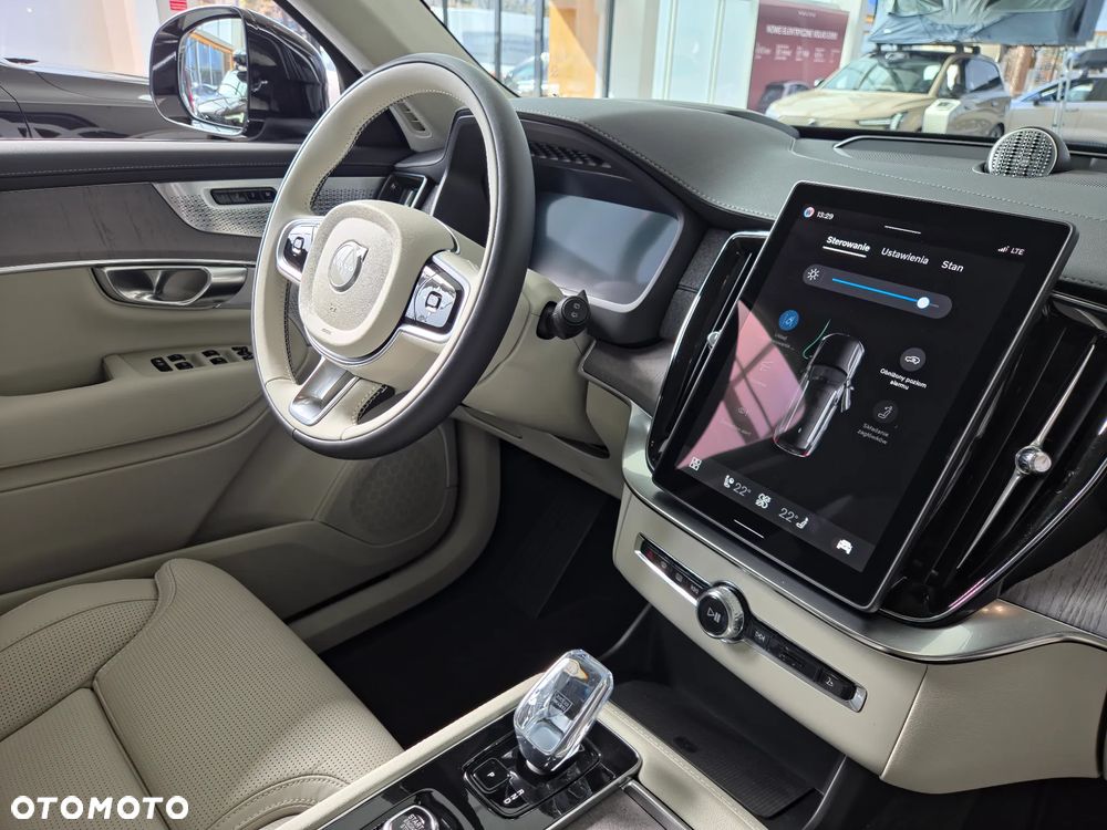 Volvo XC 90 T8 AWD Plug-In Hybrid Ultra Bright 7os - 9