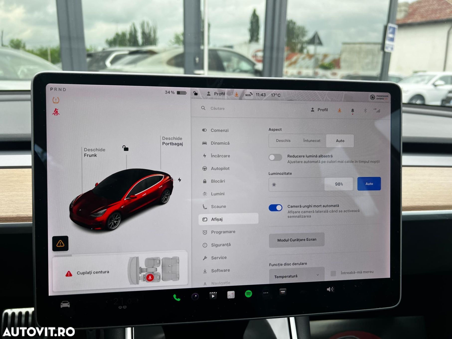 Tesla Model 3 - 24