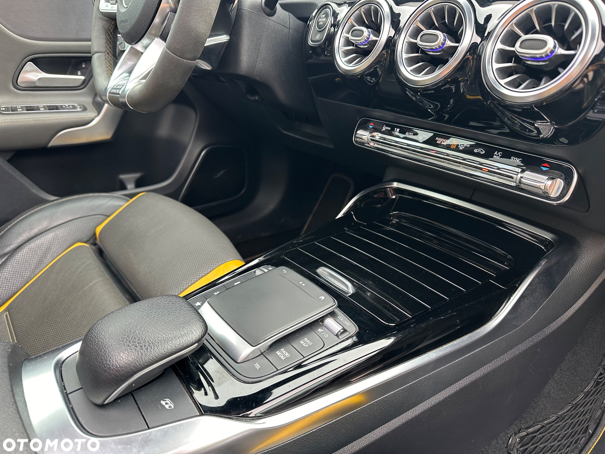 Mercedes-Benz Klasa A 45 S AMG 4-Matic Special Edition 1 8G-DCT - 18