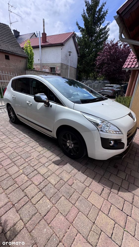 Peugeot 3008 Hybrid4 - 13