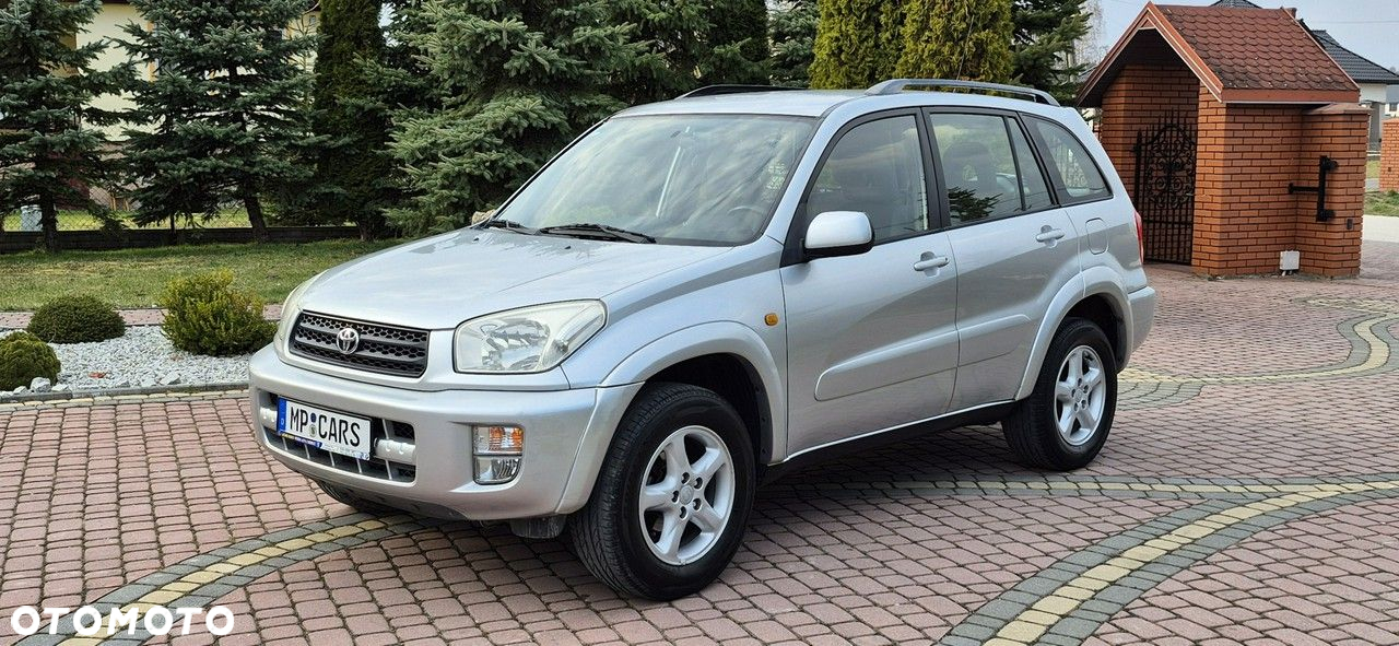 Toyota RAV4 2.0 VVT-i 4x4 - 37