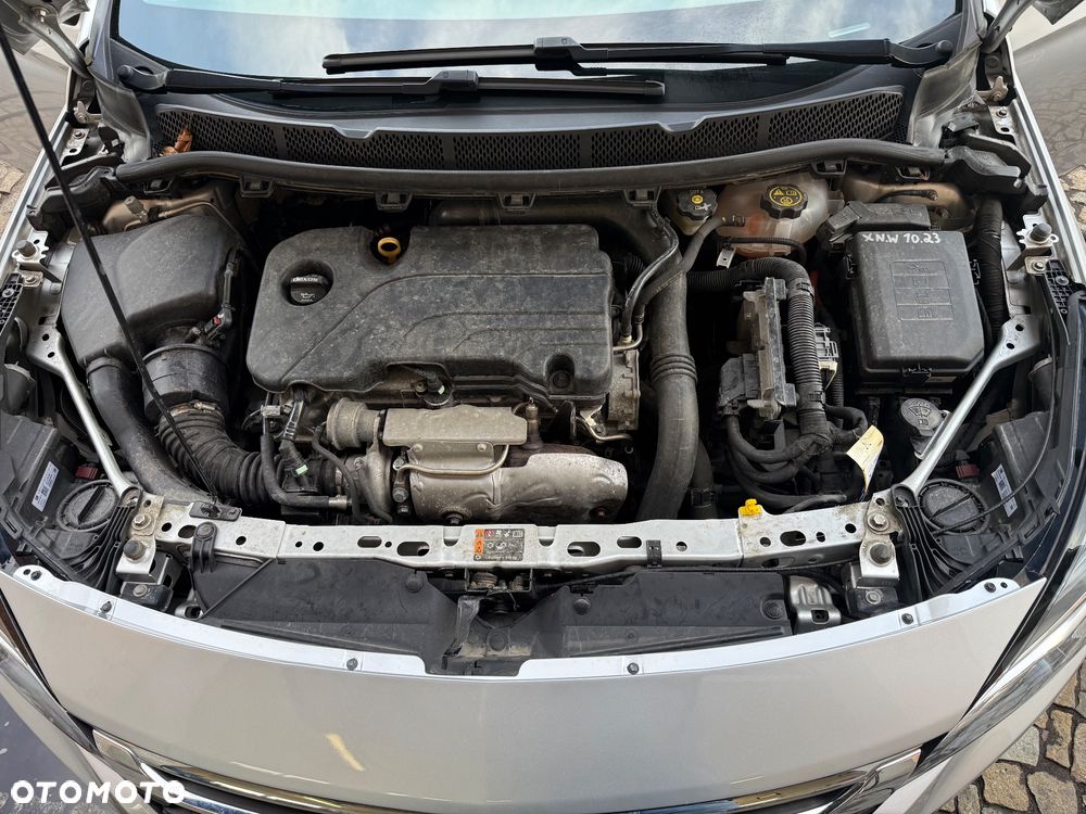 Opel Astra 1.4 Turbo Start/Stop Business - 13