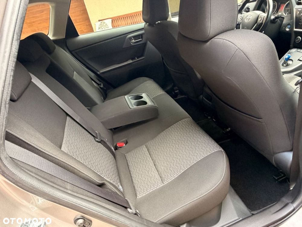 Toyota Auris Hybrid 135 Premium - 17