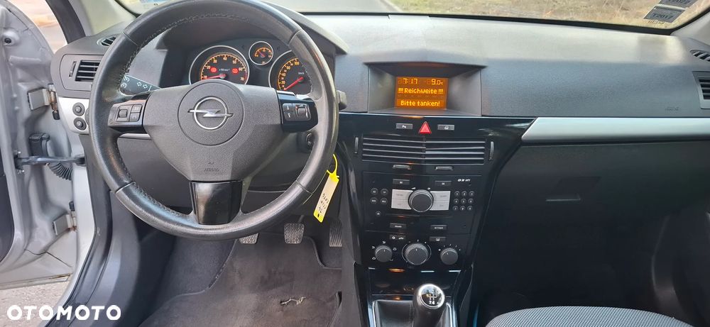 Opel Astra 1.8 Edition 111 Jahre - 16