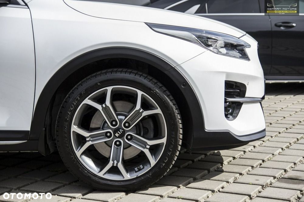 Kia XCeed 1.6 T-GDI Business Line DCT - 19