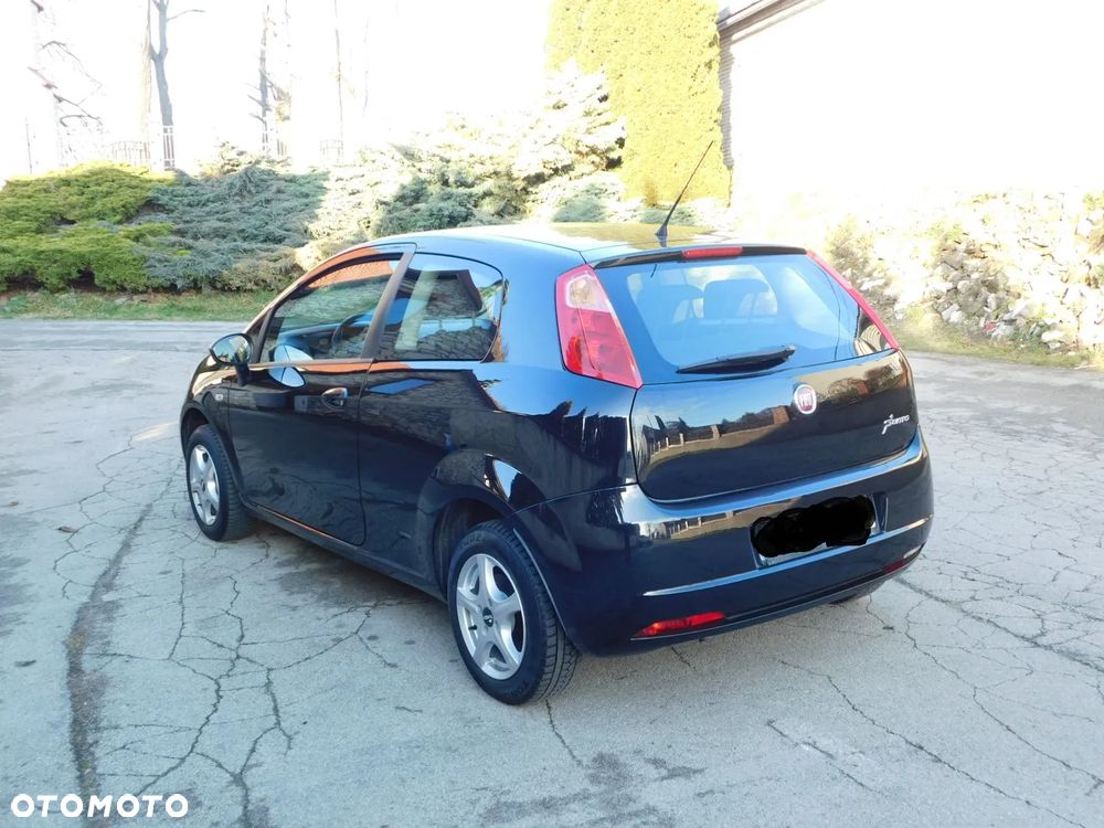 Fiat Grande Punto 1.4 8V Racing - 8