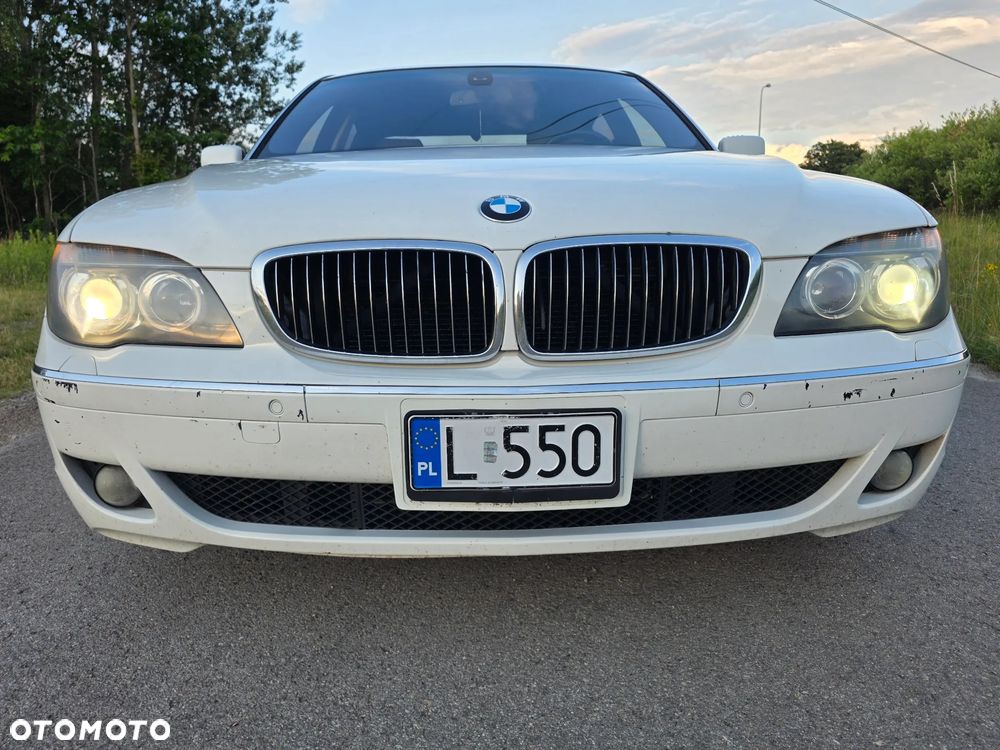 BMW Seria 7 750Li - 9