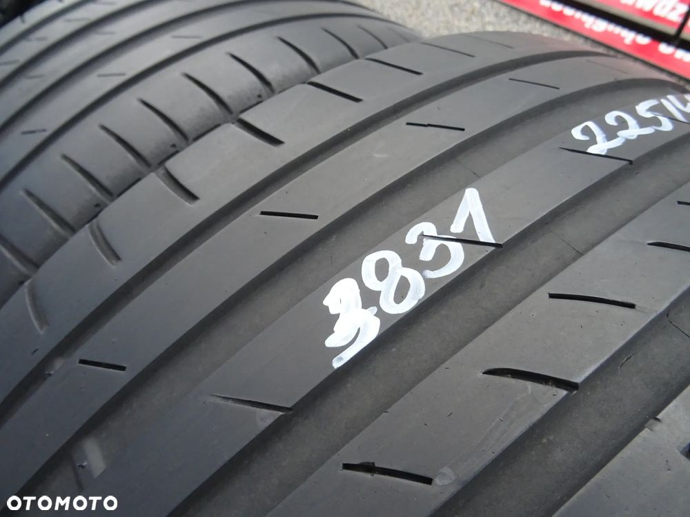 225/40/ZR18 92Y Kumho Ecsta PS71 - 9