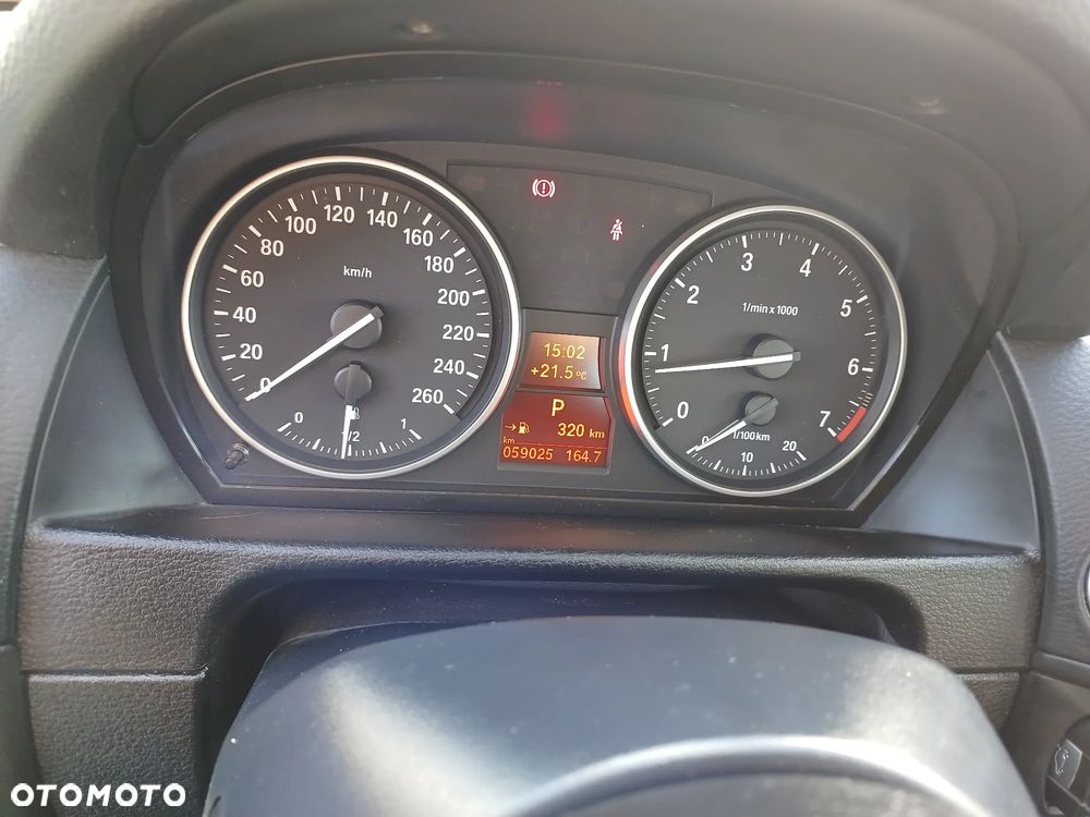 BMW X1 sDrive18i xLine - 18