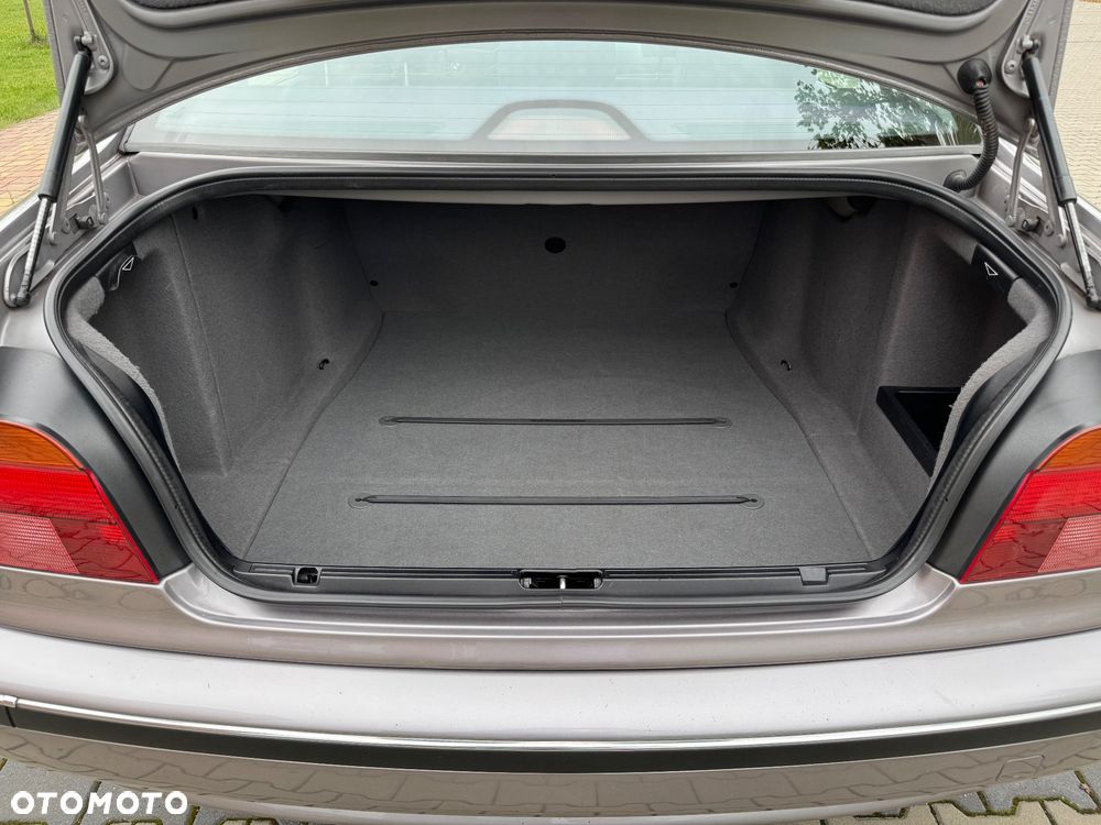 BMW Seria 5 - 33