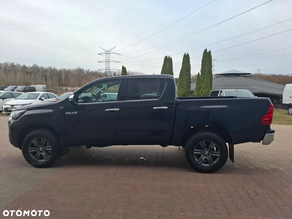 Toyota Hilux - 11